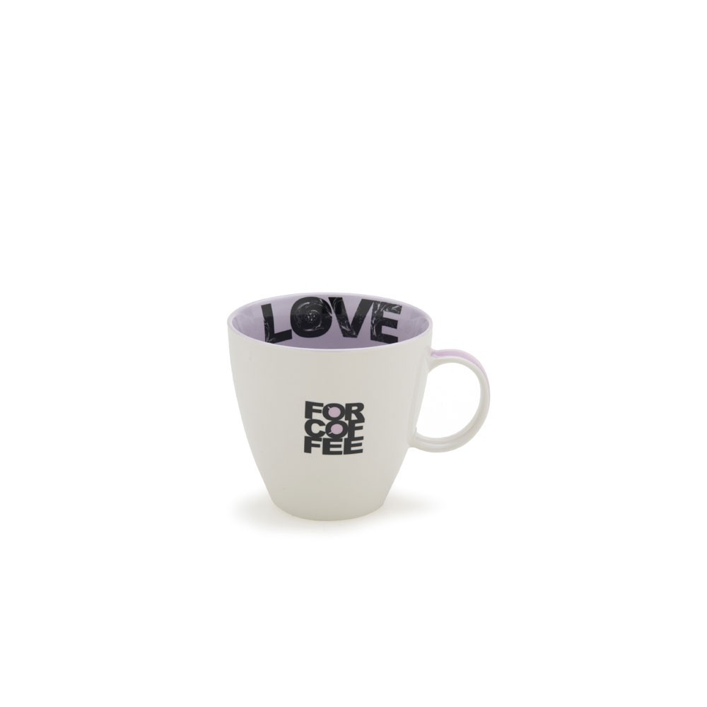 Кружка 520 мл NEW MILK LOVE Кружка 520 мл NEW MILK LOVEБлагодаря тому, что представленная модель изготовлена из фарфора, вы можете быть уверены в надежности и прочности изделия. Этот материал отлично справляется со случайными механическими повреждениями, исключая возможность появления потертостей и царапин на поверхности. Фарфор очень устойчив к перепадам температур, поэтому вы можете использовать кружку как для горячих, так и для холодных напитков. Благодаря оригинальному дизайну представленная модель станет хорошим подарком для друзей и близких.<br>