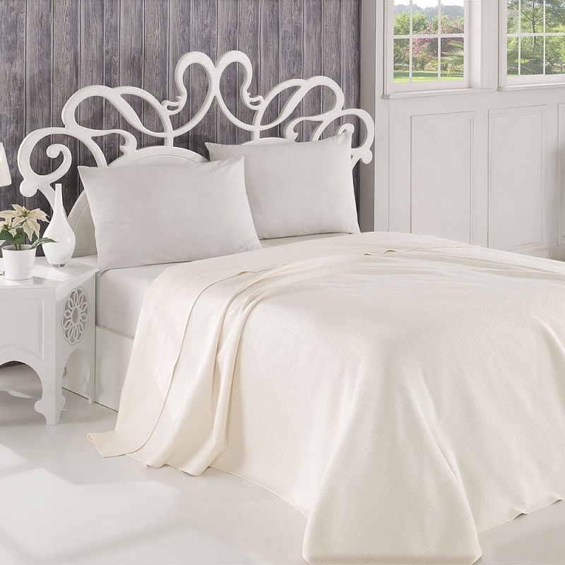 

Покрывало махровое 200 х 220 см Sofi de Marko Marta светло-жёлтый