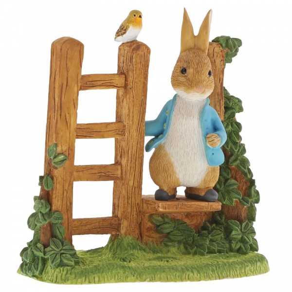 Статуэтка Jim Shore Peter Rabbit on Wooden Stile статуэтка 21 см jim shore санта с мешком и венком