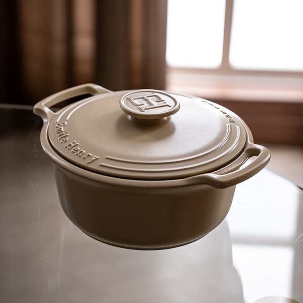 Кастрюля 4 л Emile Henry Sublime кремовая