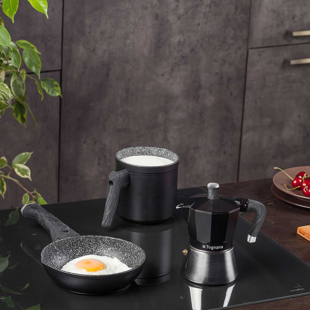 Кофеварка гейзерная Tognana Sphera на 3 чашки от CookHouse