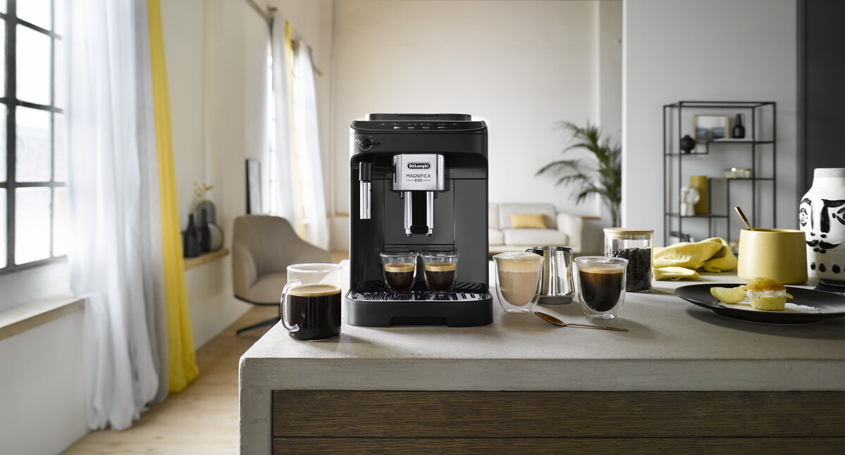 Кофемашина Delonghi Magnifica EVO