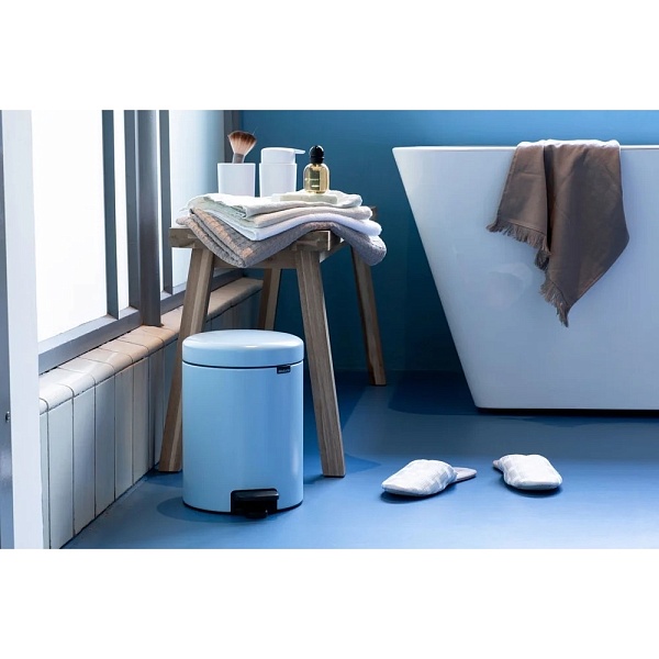 Мусорный бак 5 л Brabantia NewIcon голубой