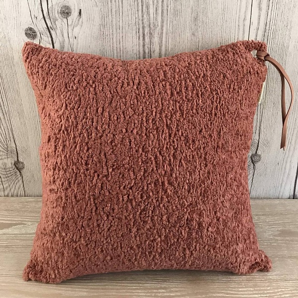 Наволочка 45 х 45 cм Sofi de Marko Лама кофе