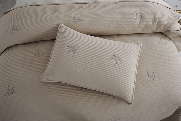 Комплект покрывало и наволочка 160 х 220 см Sofi de Marko Жаклин беж