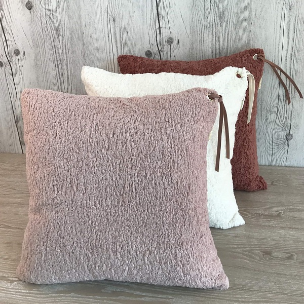 Наволочка 45 х 45 cм Sofi de Marko Лама кофе