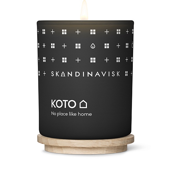Свеча ароматическая Skandinavisk Koto с крышкой 65 г