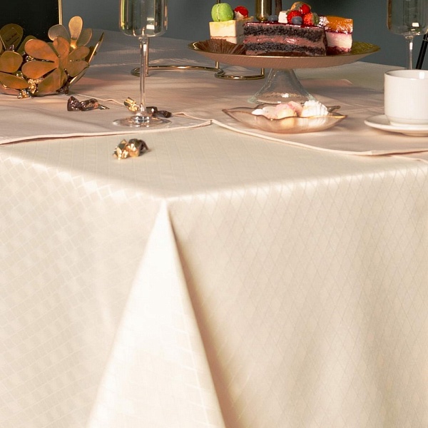 Катрин (крем) Скатерть 150х220