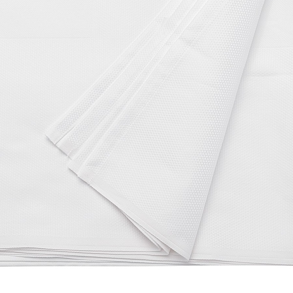 Скатерть классическая 180 х 180 см Tkano Essential белый