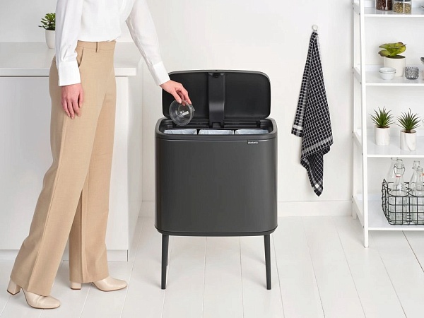 Мусорный бак 3 x 11 л Brabantia Bo Touch Bin тёмно-серый