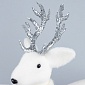 Сувенир Олень лежащий 28 х 16 x 35 см Азалия белый/серебристый