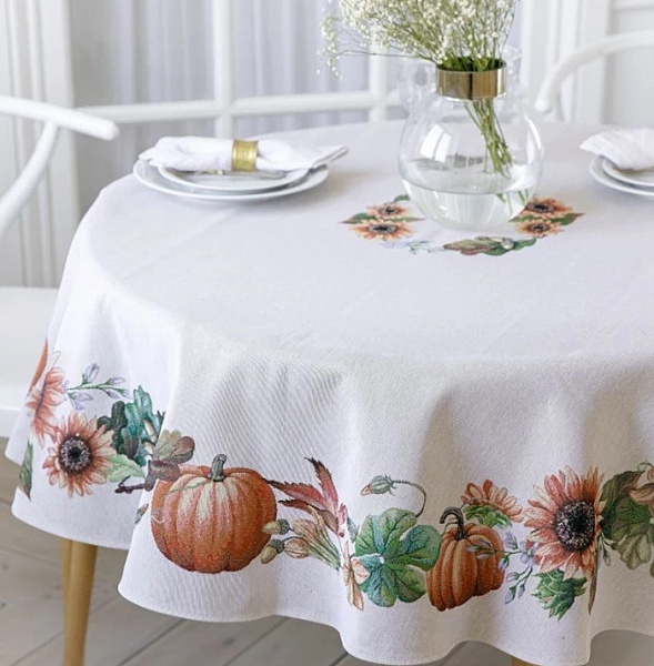 Скатерть круглая 165 см Le Gobelin Тыквы и подсолнухи