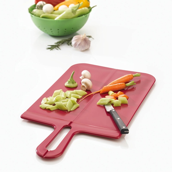 Доска разделочная FLIPP Koziol малиновая