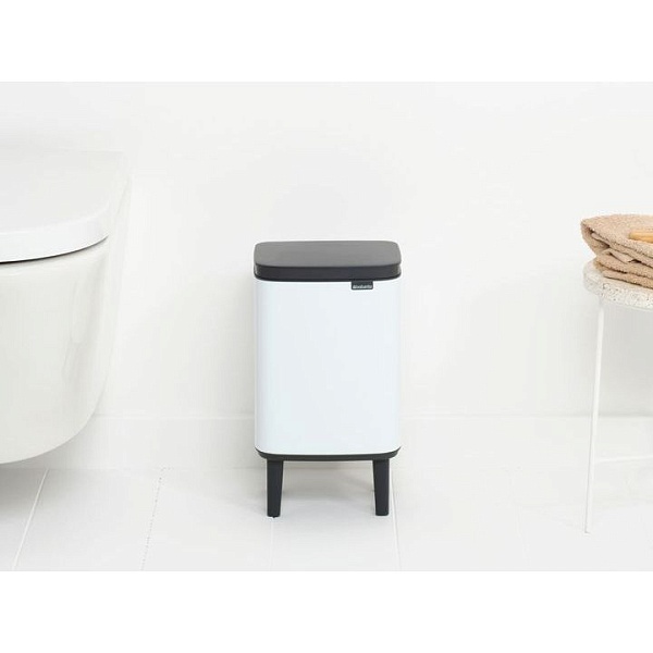 Мусорный бак 4 л Brabantia Bo Hi белый