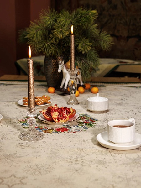 Скатерть 140 х 180 см Le Gobelin Елочные украшения зеленая