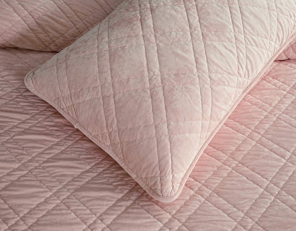 Комплект покрывало и наволочка 160 х 220 см Sofi de Marko Селена пудра