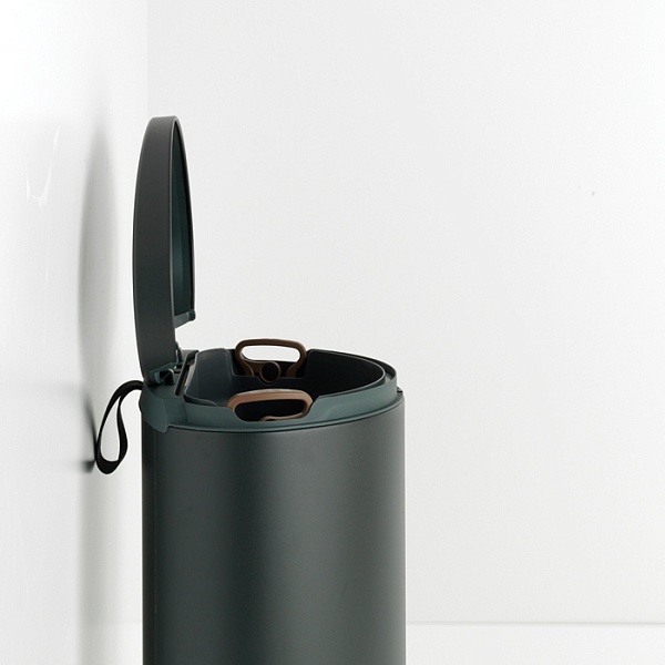 Мусорный бак 40 л Brabantia FlatBack+ Минерально-графитовый