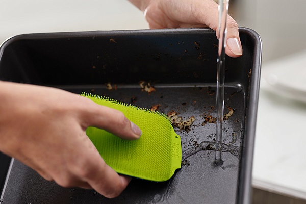 Набор малых щеток 2 шт. для мытья посуды Joseph Joseph CleanTech зеленый
