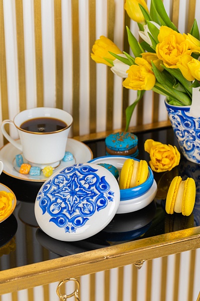 Шкатулка фарфоровая My Ceramic Story Гжелини в форме макаронс