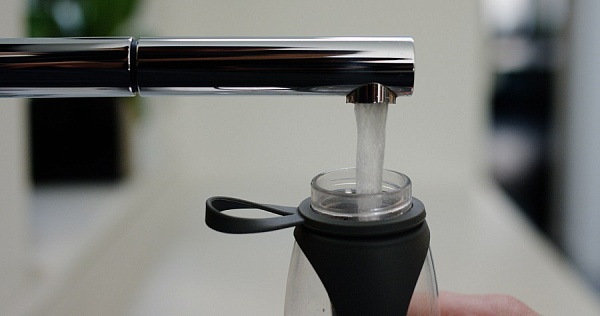 Эко-бутылка Black+Blum Eau Good duo с фильтром черная