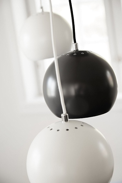 Лампа подвесная Frandsen Ball темно-серая матовая, черный шнур