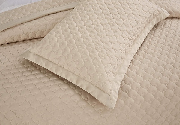 Комплект покрывало и наволочки 160 х 220 см Sofi de Marko Роксалана крем