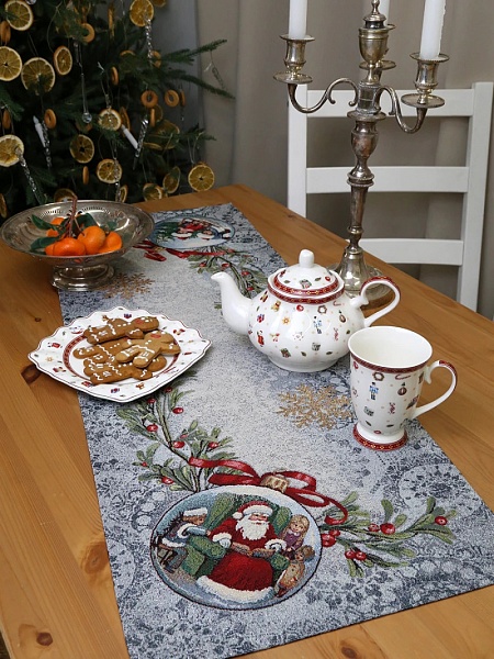 Дорожка 44 х 140 см Le Gobelin Новогодние ягоды серо-голубая