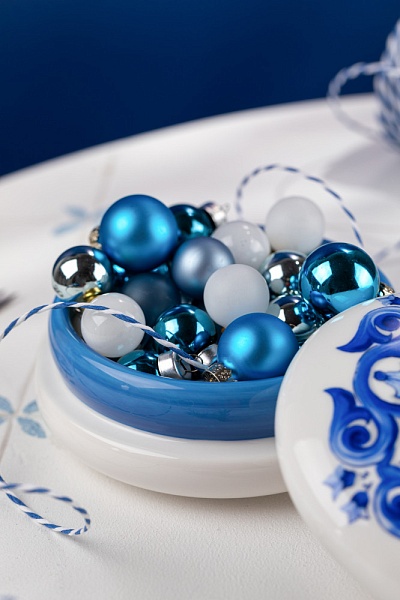 Шкатулка фарфоровая My Ceramic Story Гжелини в форме макаронс