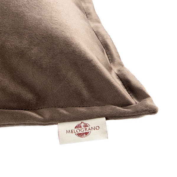 Подушка на стул декоративная 43 х 43 см Melograno коричневый бархат