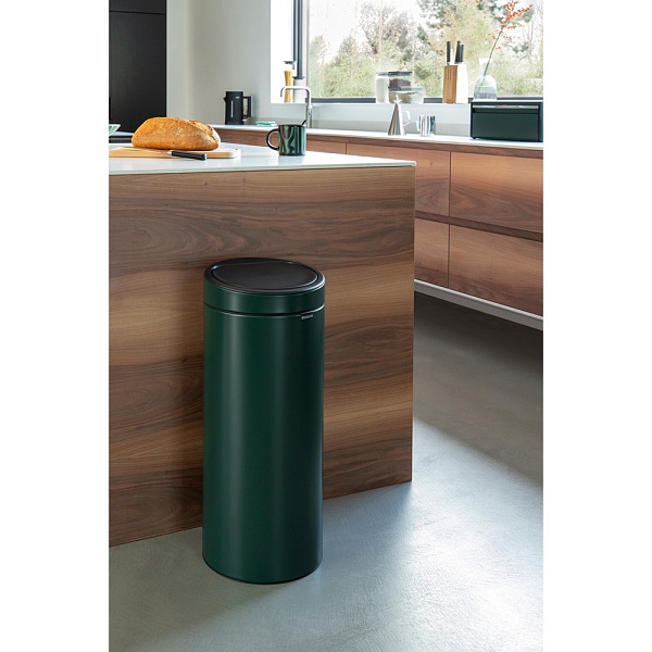 Мусорный бак 30 л Brabantia Touch Bin New зелёная сосна