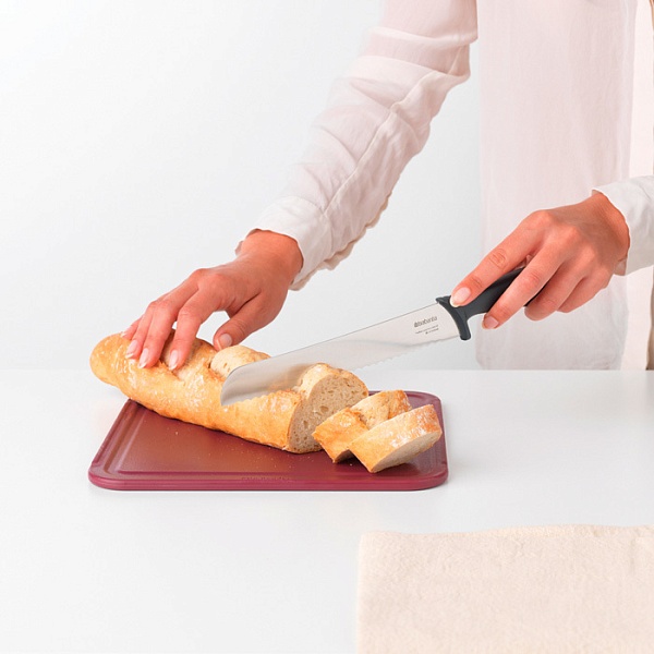 Нож для хлеба 33 см Brabantia