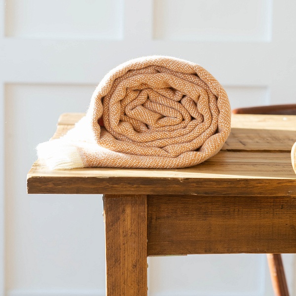 Плед 140 x 190 см Coloristica Malaga персиковый