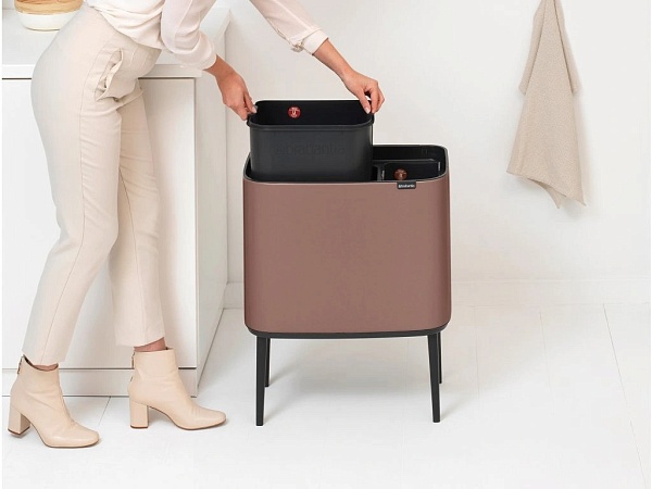 Мусорный бак 11 + 23 л Brabantia Touch Bin Bo минерально-коричневый