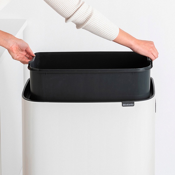 Мусорный бак 60 л Brabantia Touch Bin Bo Hi белый