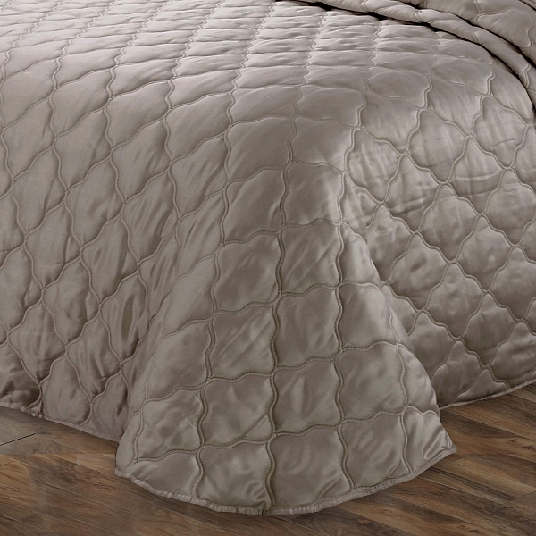 Комплект из покрывала и двух наволочек 240 х 260 см Sofi de Marko Одри кофейный